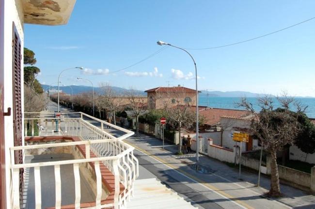 Hotel Eden Follonica Ngoại thất bức ảnh