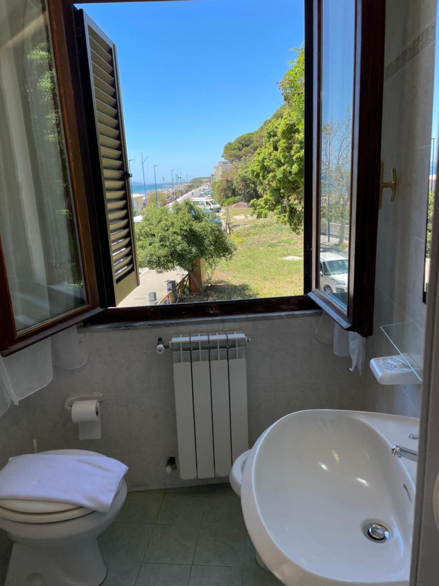 Hotel Eden Follonica Ngoại thất bức ảnh